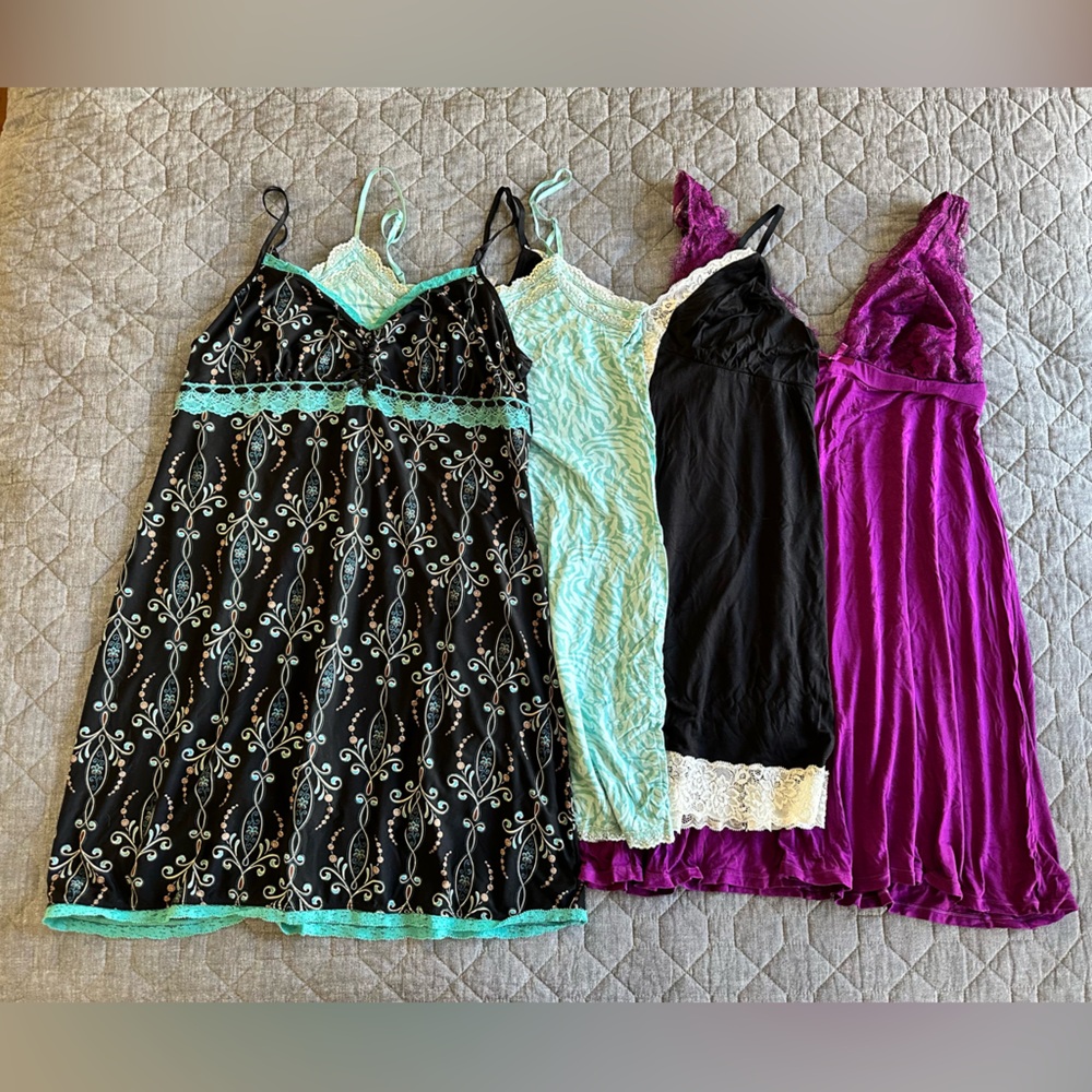 Set of 4 NWOT slinky teddies in black, cream, teal, purple, and floral - size L